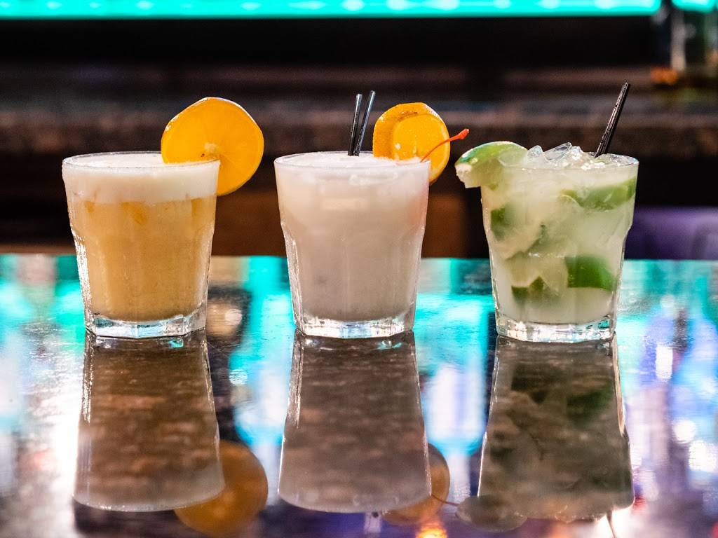 À Brasileira | restaurant | 2417 S Hiawassee Rd, Orlando, FL 32835, USA | 4076015992 OR +1 407-601-5992