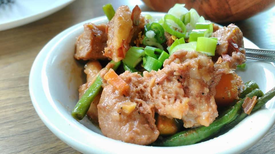 Junior | restaurant | 1964 Rue Notre-Dame Ouest, Montréal, QC H3J 1M8, Canada | 5149448636 OR +1 514-944-8636