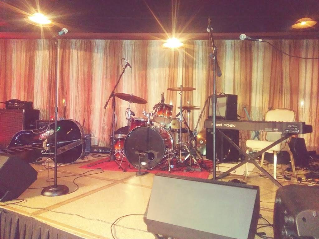 Calabash Banquet & Restaurant | restaurant | 6208 Lancaster Ave, Philadelphia, PA 19151, USA | 2158791360 OR +1 215-879-1360