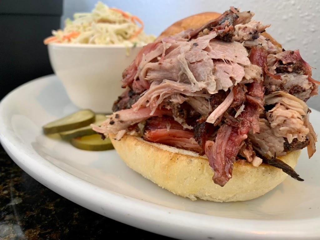 Kenova Smokehouse | restaurant | 1006 Top St E, Flowood, MS 39232, USA | 7692577263 OR +1 769-257-7263