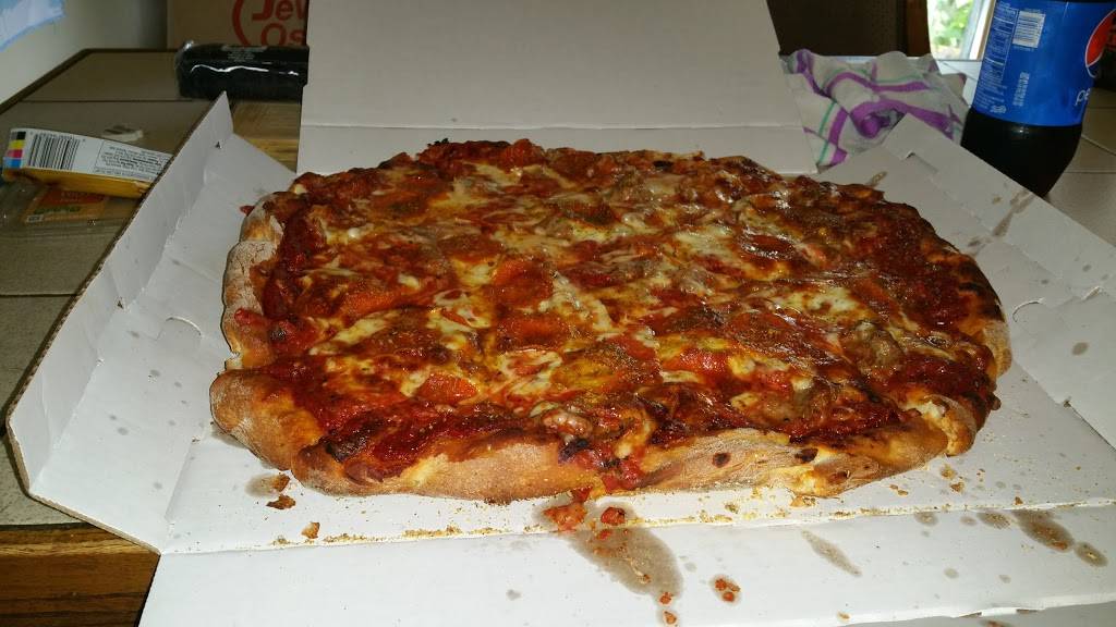 Uncle Petes Pizza | restaurant | 207 N Cass Ave, Westmont, IL 60559, USA | 6309631900 OR +1 630-963-1900