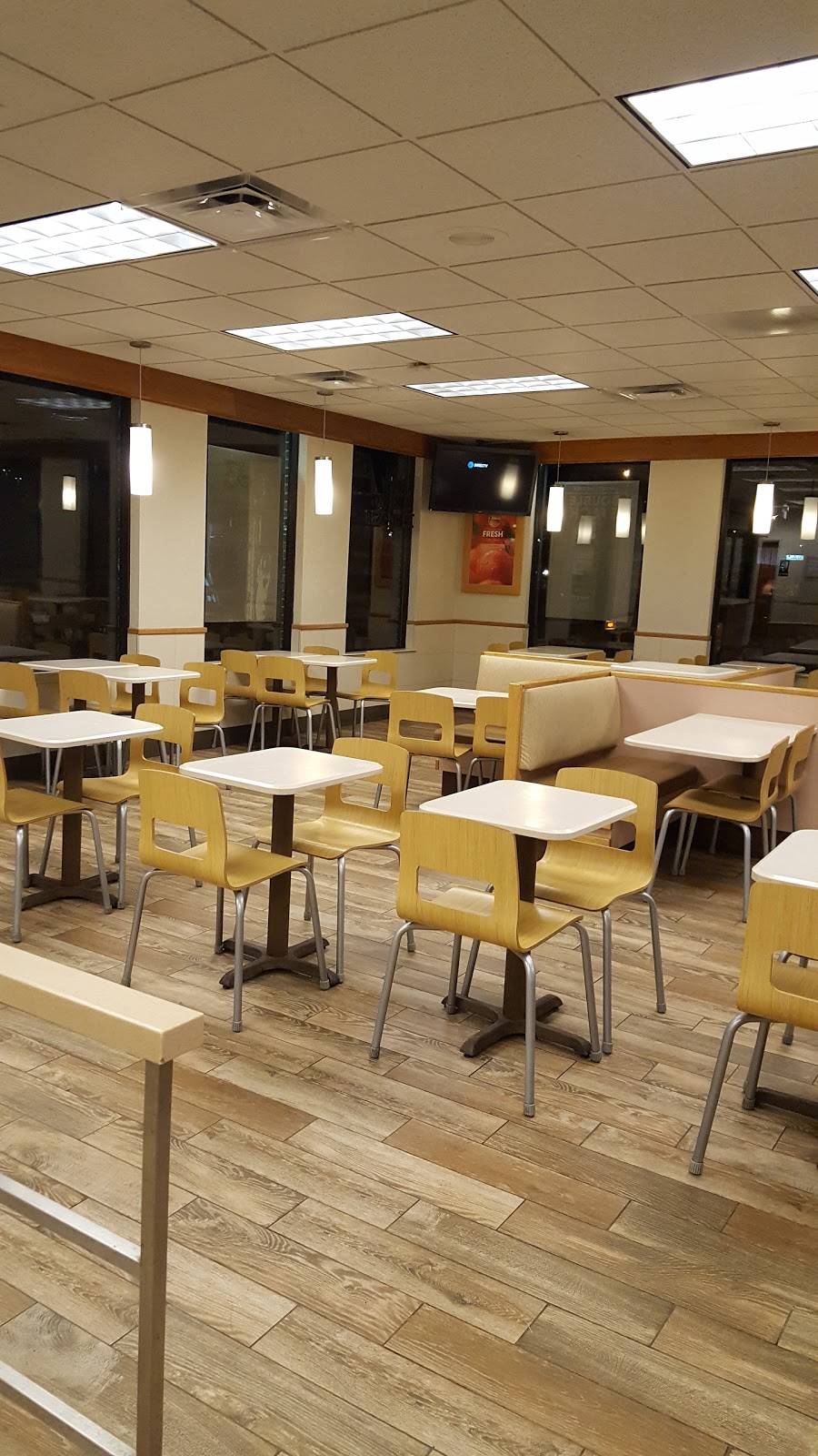Wendys | restaurant | 8699 Bluejacket, Lenexa, KS 66214, USA | 9134927134 OR +1 913-492-7134