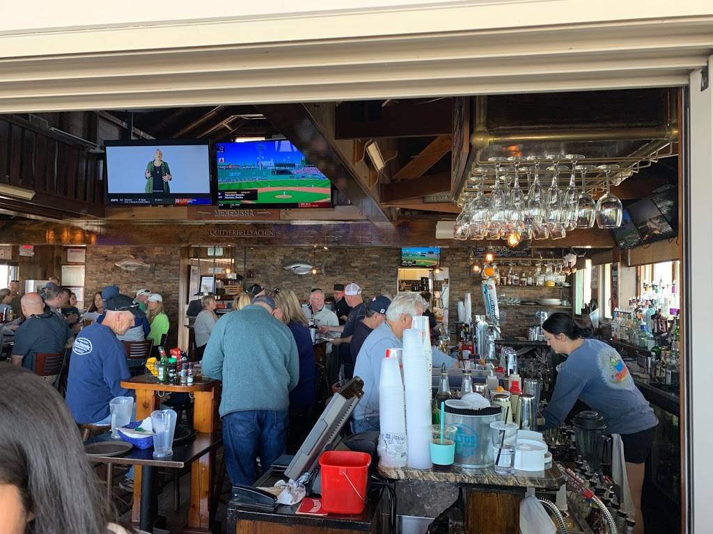 Lookout Tavern | restaurant | 8 Seaview Ave, Oak Bluffs, MA 02557, USA | 5086969844 OR +1 508-696-9844