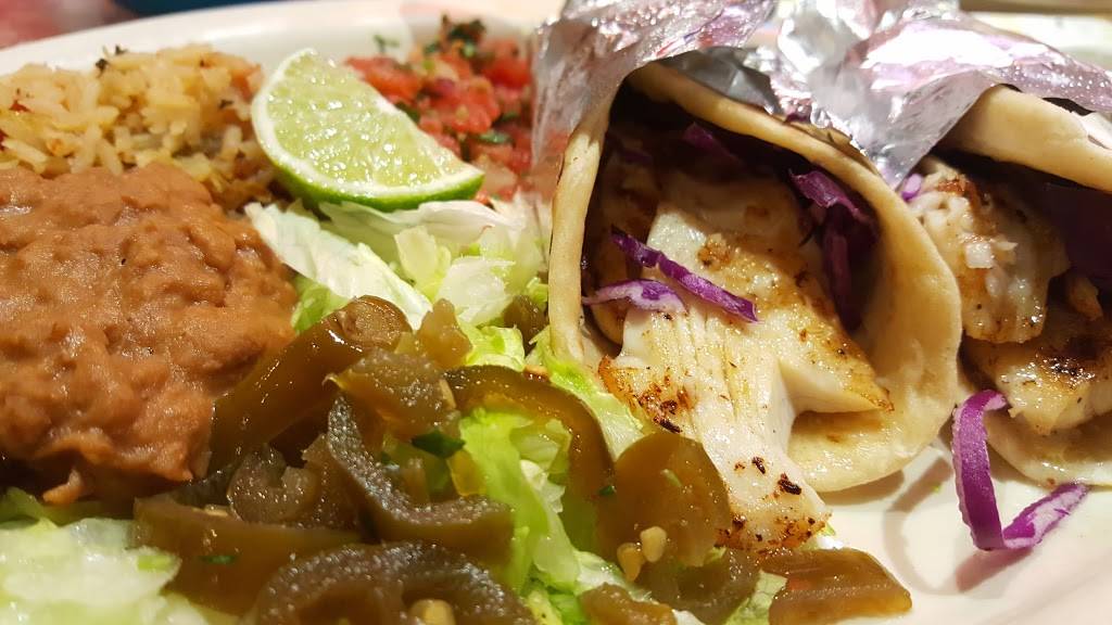 Chuys | restaurant | 21365 Epicerie Plaza, Sterling, VA 20164, USA | 5713131912 OR +1 571-313-1912