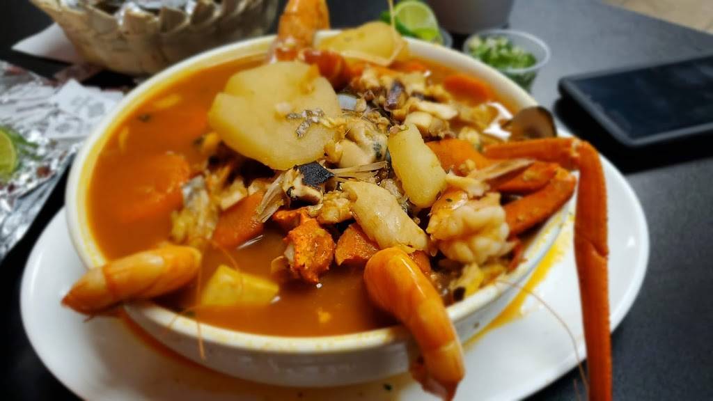 El Narco Taco | restaurant | 14875 Bear Valley Rd, Hesperia, CA 92345, USA | 4422676080 OR +1 442-267-6080