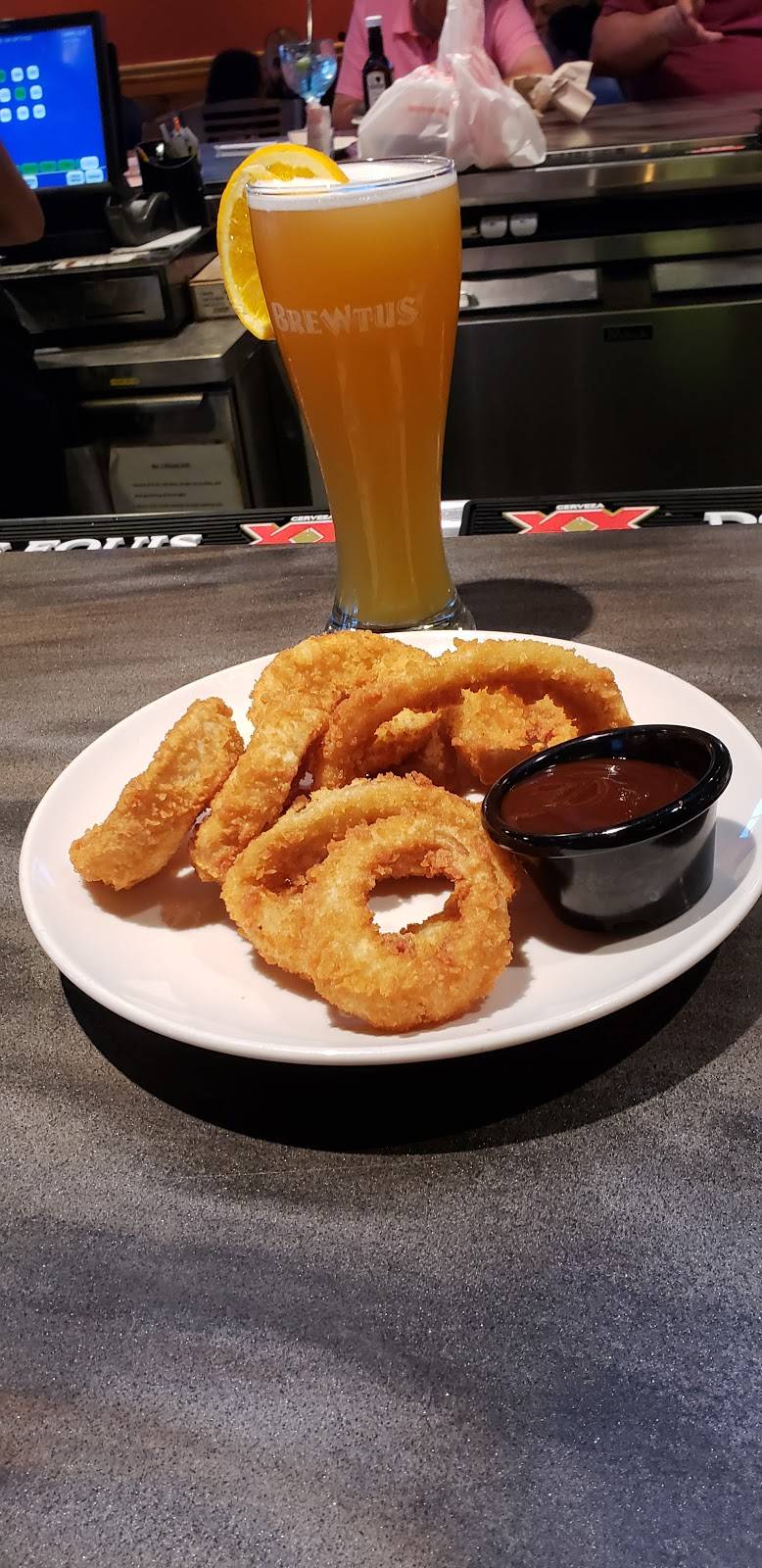 Applebees Grill + Bar | restaurant | 213-29 26th Ave, Bayside, NY 11360, USA | 7184234328 OR +1 718-423-4328