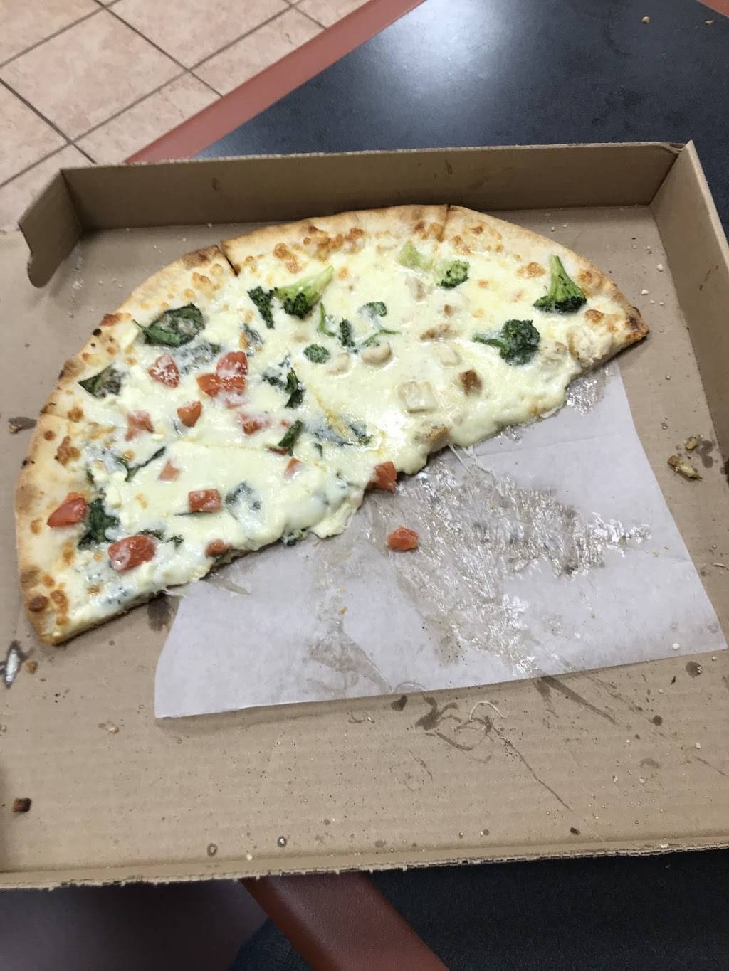 NY Pizza | restaurant | 221 N Main St, Mansfield, MA 02048, USA | 5083395800 OR +1 508-339-5800