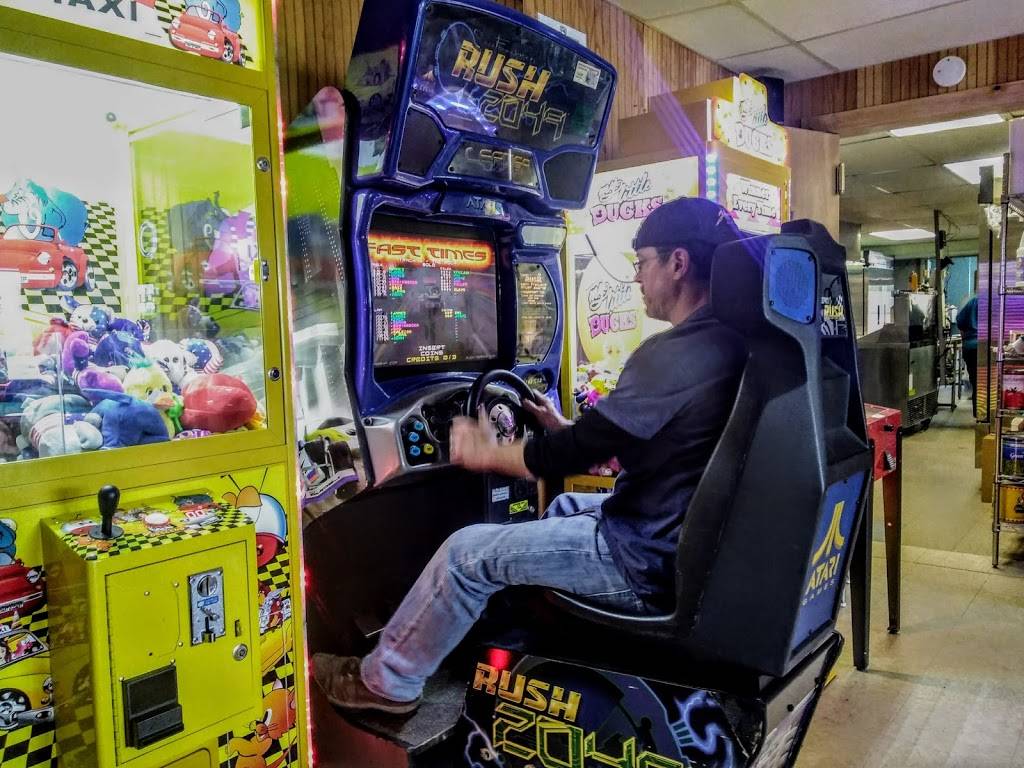 Lil J&Ds | restaurant | N9430 WI-102, Rib Lake, WI 54470, USA | 7154272177 OR +1 715-427-2177