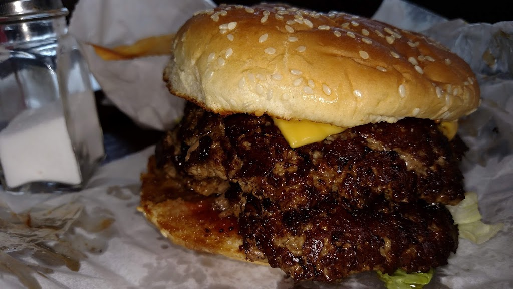 Beeps Burgers | restaurant | 381 Main St, Springfield, CO 81073, USA | 7195236788 OR +1 719-523-6788