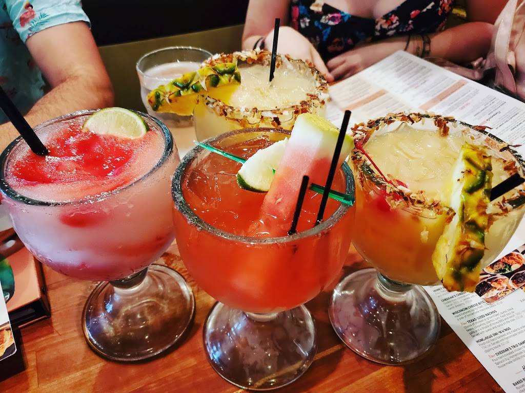 Cheddars Scratch Kitchen | restaurant | 2111 University Town Centre Dr, Morgantown, WV 26501, USA | 3045983233 OR +1 304-598-3233