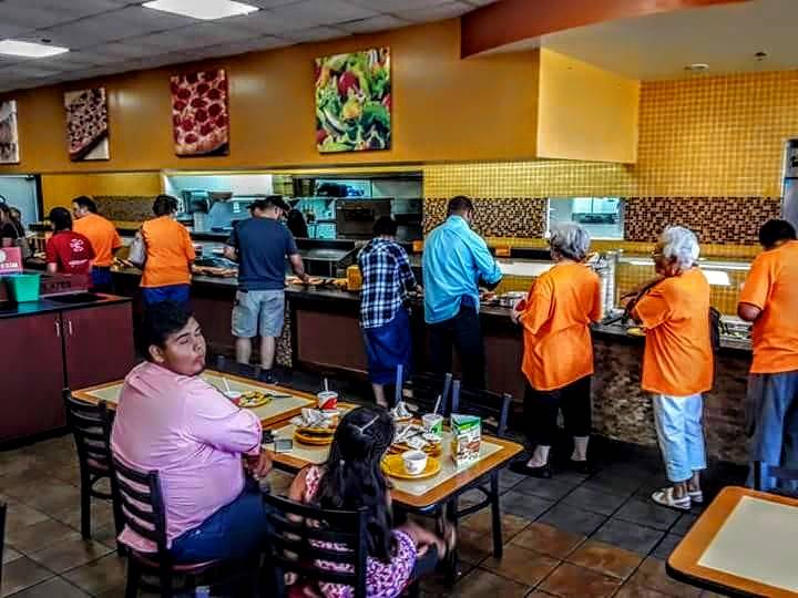 Cicis | restaurant | 726 W Pioneer Pkwy, Grand Prairie, TX 75051, USA | 9726427774 OR +1 972-642-7774