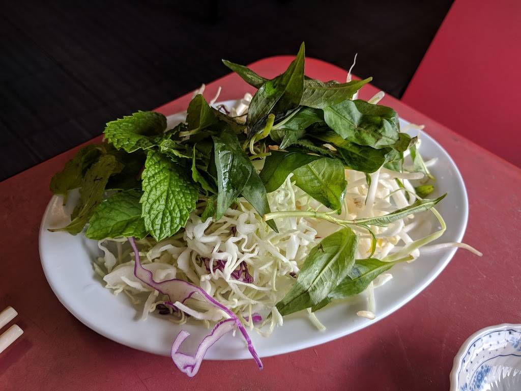 Cam Huong Restaurant | restaurant | 702 International Blvd a, Oakland, CA 94606, USA | 5104442500 OR +1 510-444-2500