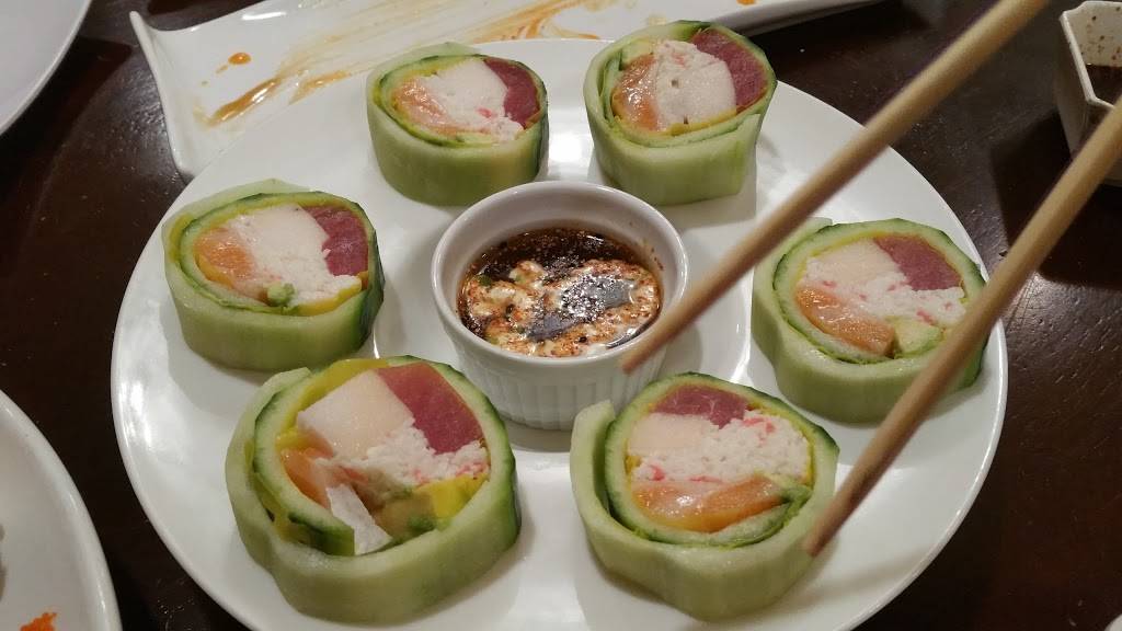 Papa Sushi | restaurant | 2281 N Texas St, Fairfield, CA 94533, USA | 7076732594 OR +1 707-673-2594