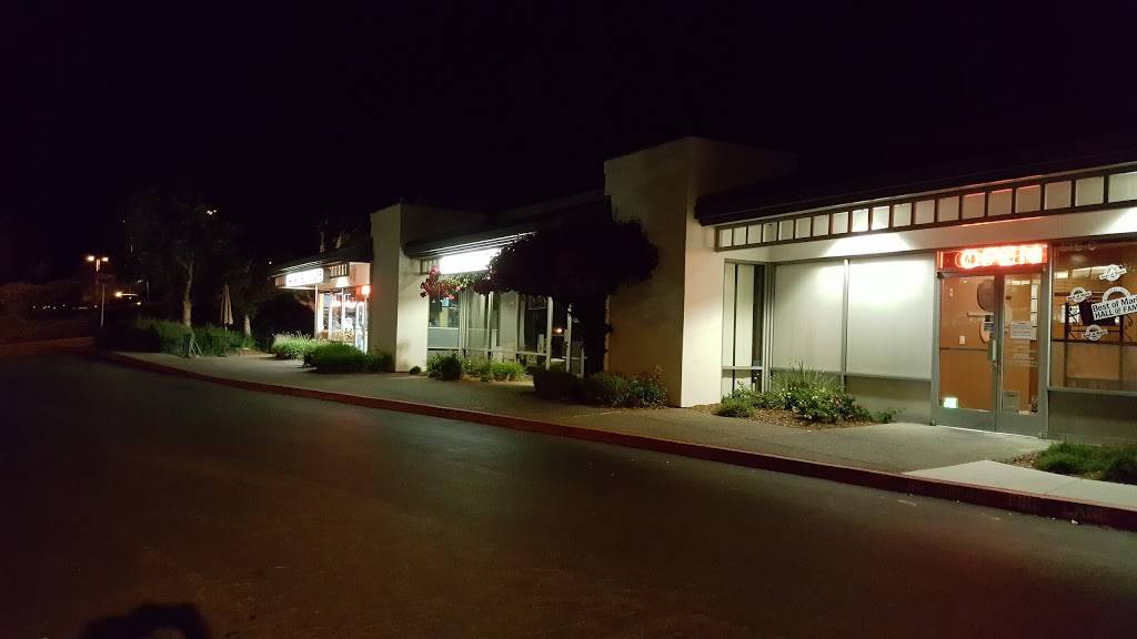 Smith Ranch Deli & Cafe | restaurant | 101 Smith Ranch Rd # A, San Rafael, CA 94903, USA | 4154911212 OR +1 415-491-1212