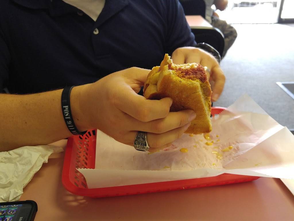 Frankies | restaurant | 1969 Sunset Point Rd, Clearwater, FL 33765, USA | 7274463775 OR +1 727-446-3775