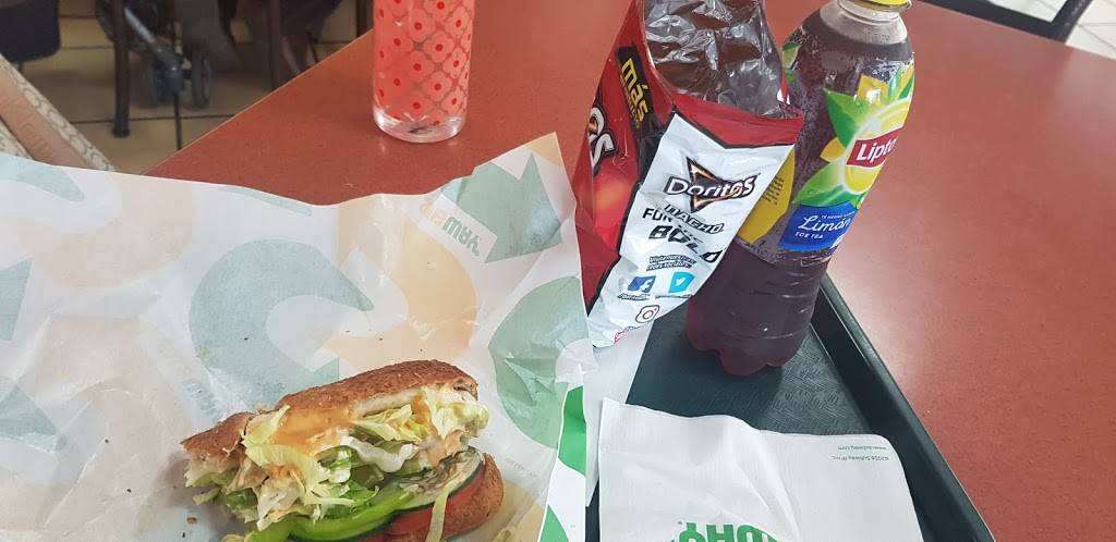 Subway | restaurant | Libramiento Oriente 7501 Loc 24 y 25 (exterior Plaza Comercial Pacifico, Parque, Industrial Pacifico, 22643 Tijuana, B.C., Mexico | 016646083546 OR +52 664 608 3546