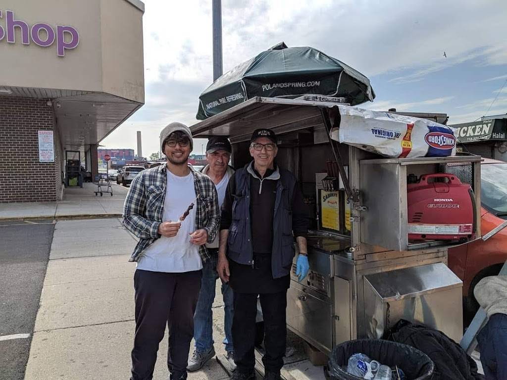 Nick Souvlaki Food Cart | restaurant | Flushing, NY 11354, USA | 5163762509 OR +1 516-376-2509