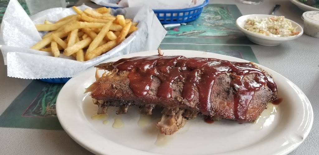 Wild Wings Restaurant & Lounge | restaurant | 9055 W, OH-2, Oak Harbor, OH 43449, USA | 4198982328 OR +1 419-898-2328