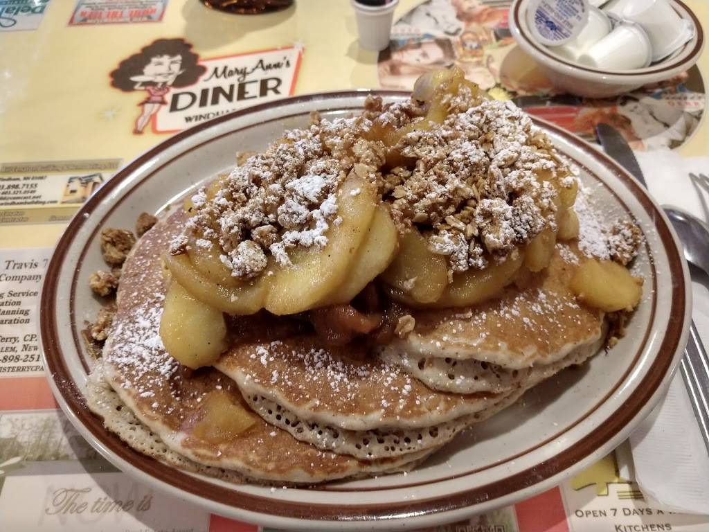 Mary Anns Diner | restaurant | 4 Cobbetts Pond Rd, Windham, NH 03087, USA | 6039653066 OR +1 603-965-3066