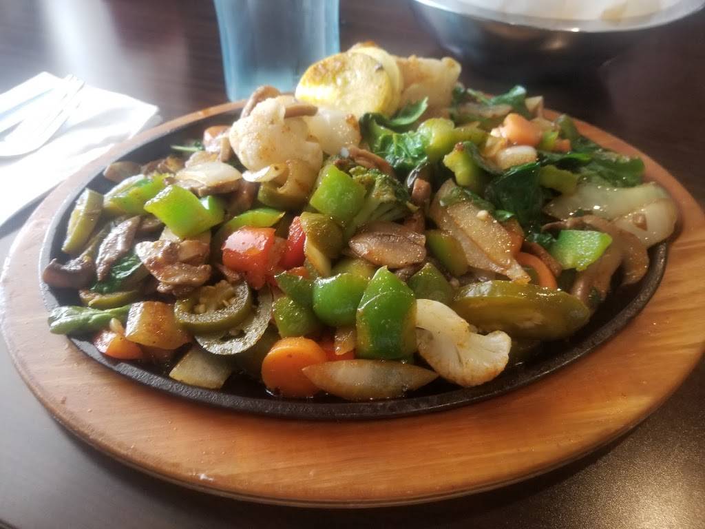 Avocados Grill | restaurant | 200 N 23rd St, Paragould, AR 72450, USA | 8702364677 OR +1 870-236-4677