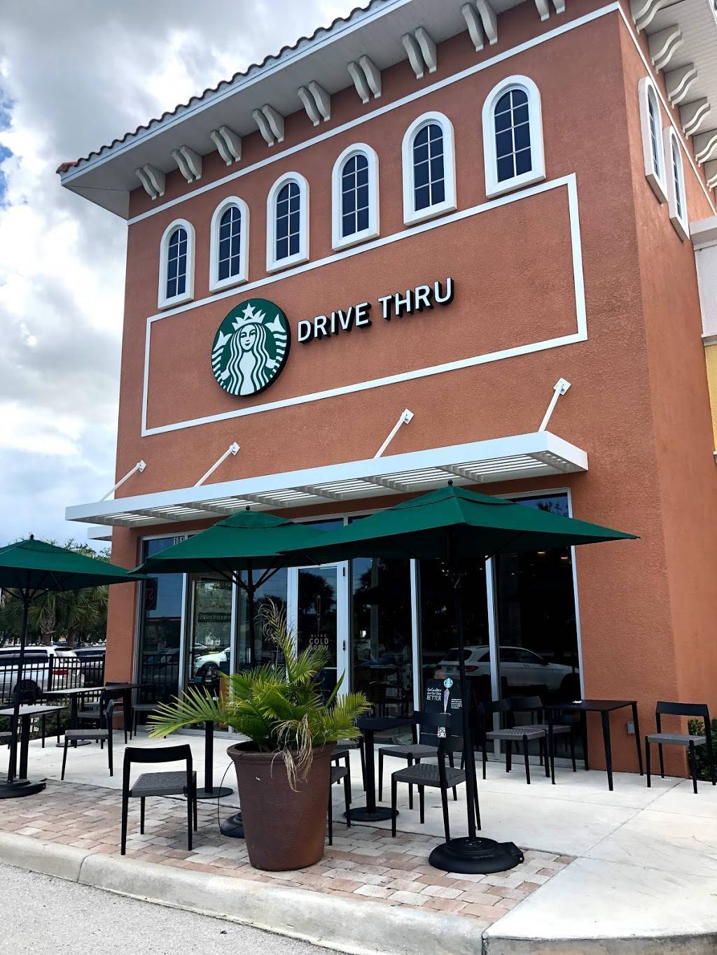 Starbucks | cafe | 9011 Daniels Pkwy #101, Fort Myers, FL 33912, USA | 2392256738 OR +1 239-225-6738
