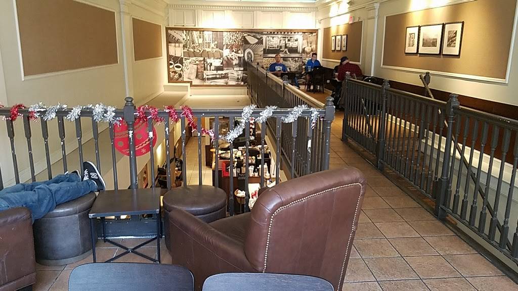 Starbucks | cafe | 239 King St, Charleston, SC 29401, USA | 8438058007 OR +1 843-805-8007