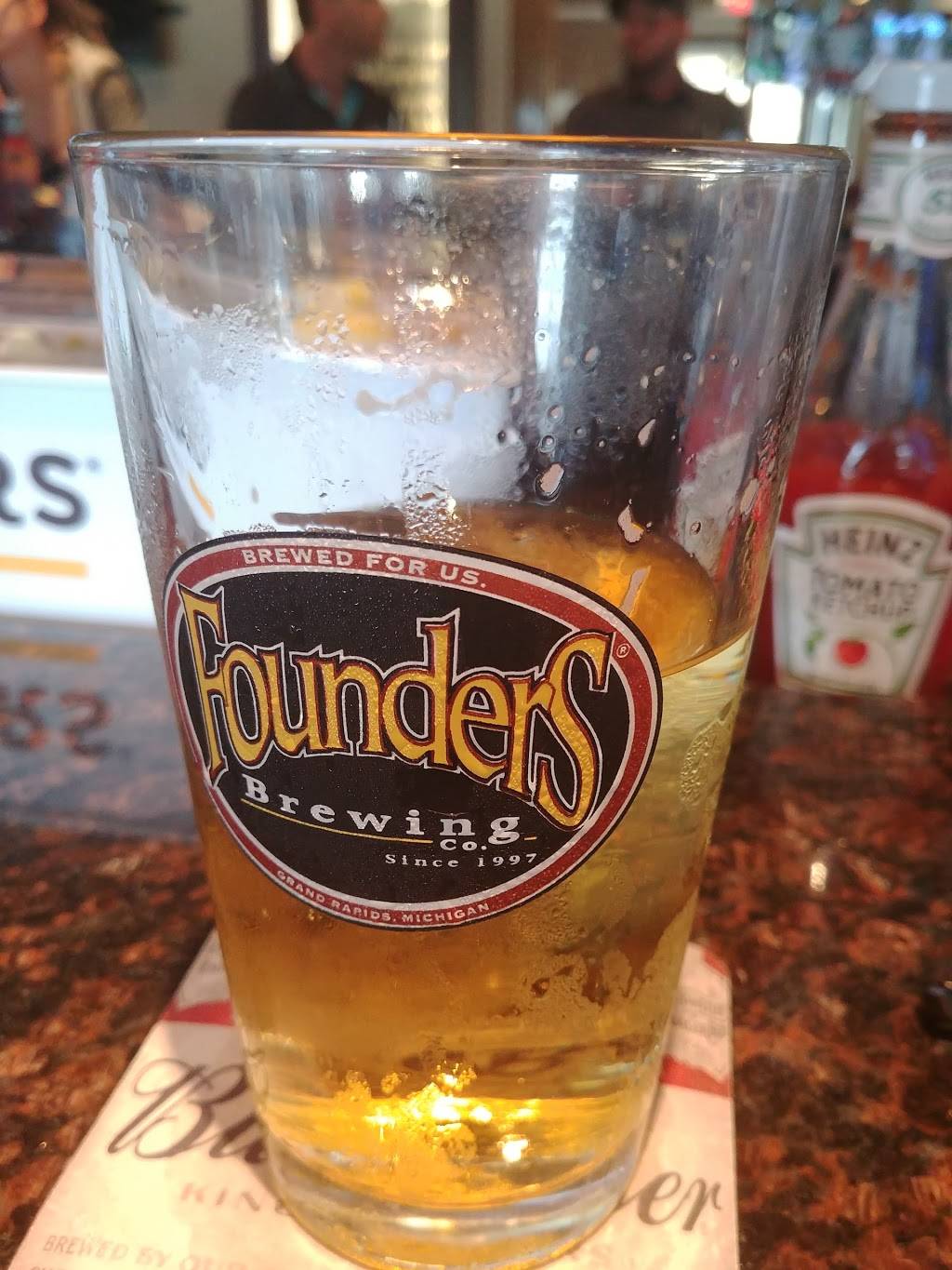 JCs Restaurant | restaurant | 2 Country Club Dr, Manorville, NY 11949, USA | 6319093525 OR +1 631-909-3525