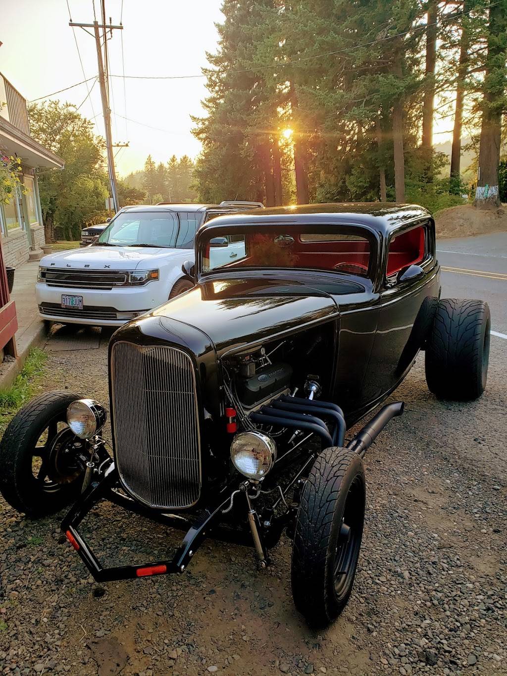 Historic Springdale Pub | restaurant | 32302 E Historic Columbia River Hwy, Corbett, OR 97019, USA | 5036952676 OR +1 503-695-2676