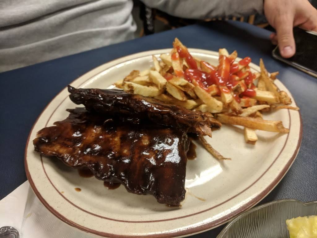 Hometown Kitchen | restaurant | 18 Furnace Rd, Quarryville, PA 17566, USA | 7178065188 OR +1 717-806-5188