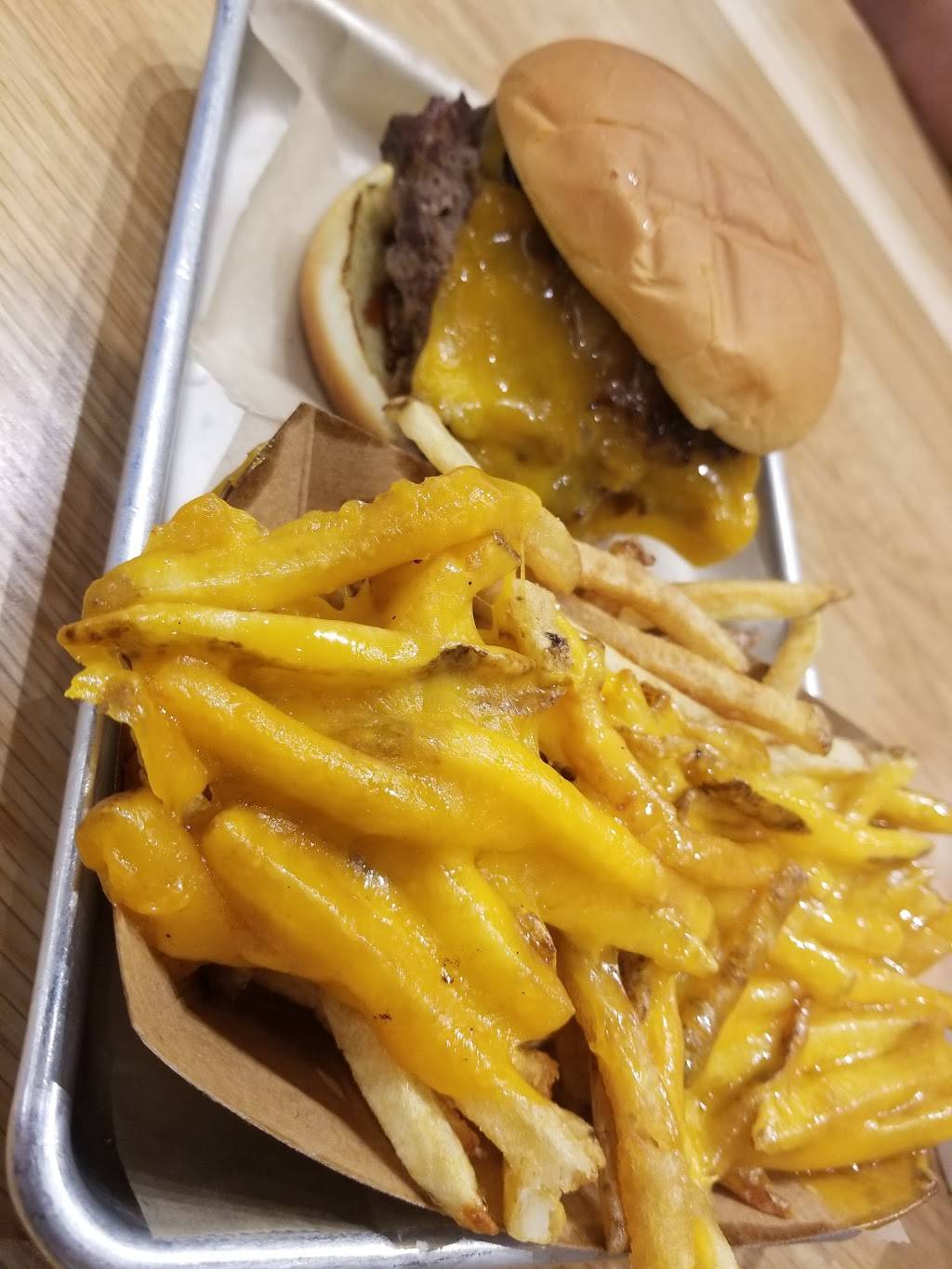 Elevation Burger | restaurant | 664 New Loudon Rd, Latham, NY 12110, USA | 5186080019 OR +1 518-608-0019