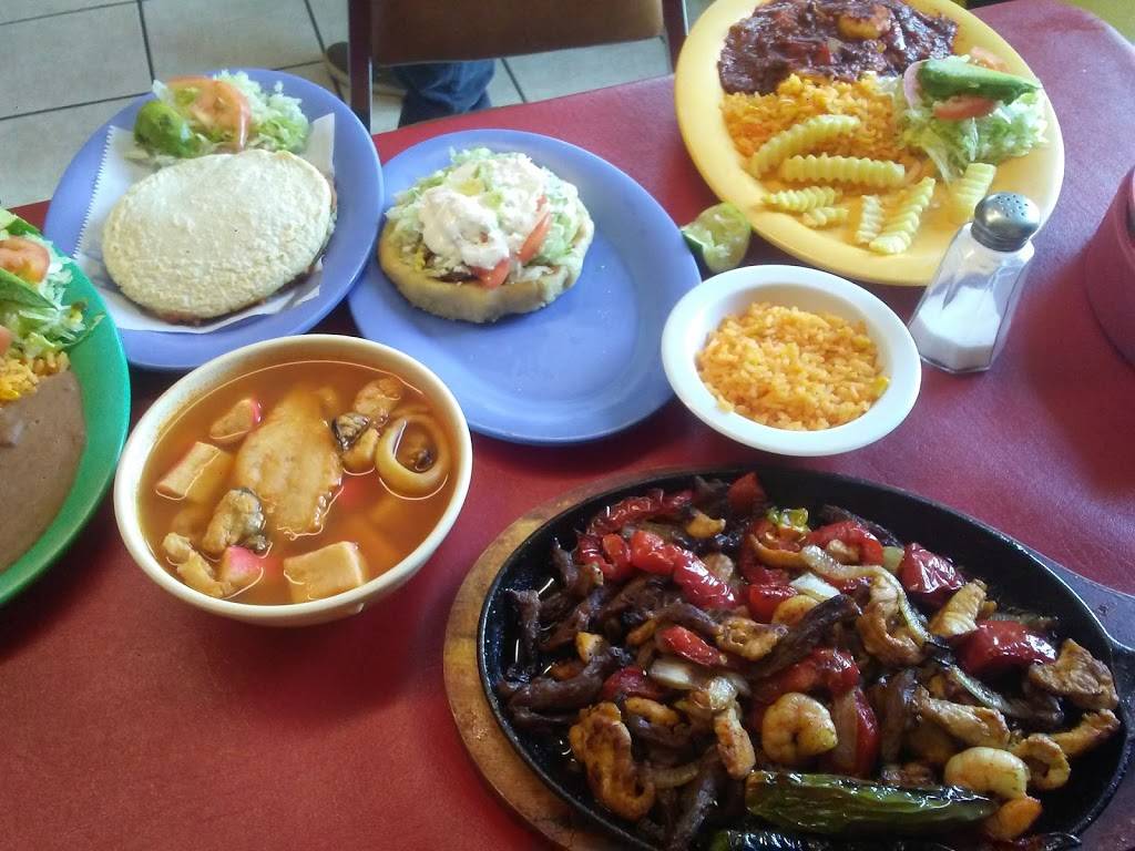 Los Gueros Taqueria | restaurant | 929 S Vine Ave, Tyler, TX 75701, USA | 9035268226 OR +1 903-526-8226