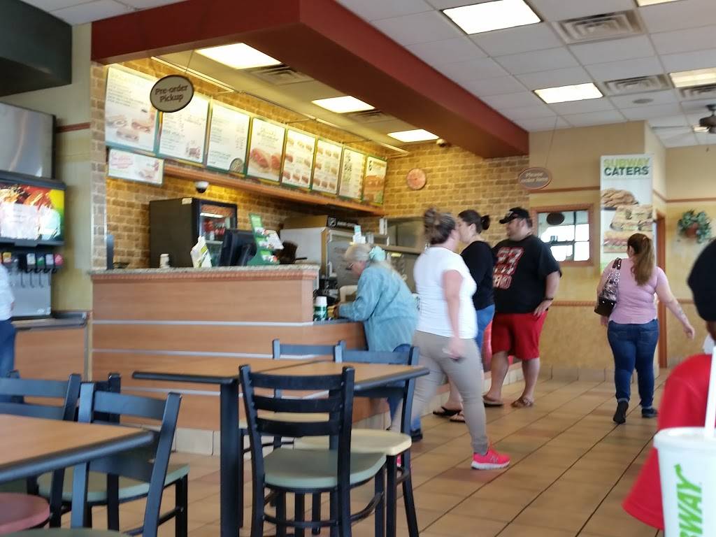 Subway | restaurant | 801 Dixon Blvd, Cocoa, FL 32922, USA | 3216367352 OR +1 321-636-7352