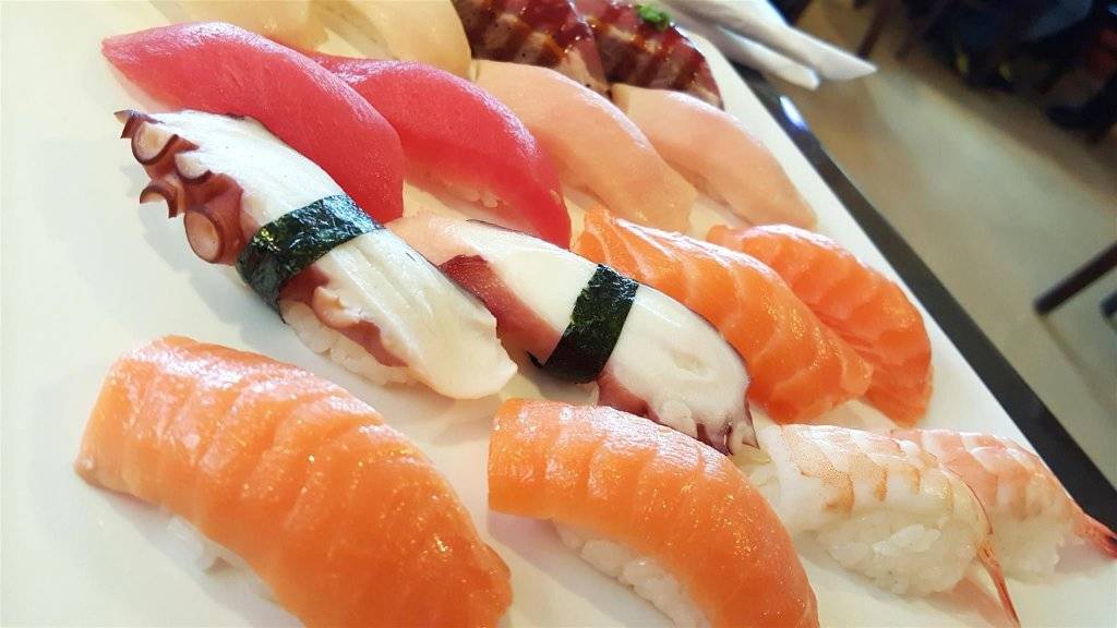 Teton Kitchen Elmwood . Asian Tapas , Bar & Sushi | restaurant | 153 Elmwood Ave, Buffalo, NY 14201, USA | 7164052599 OR +1 716-405-2599