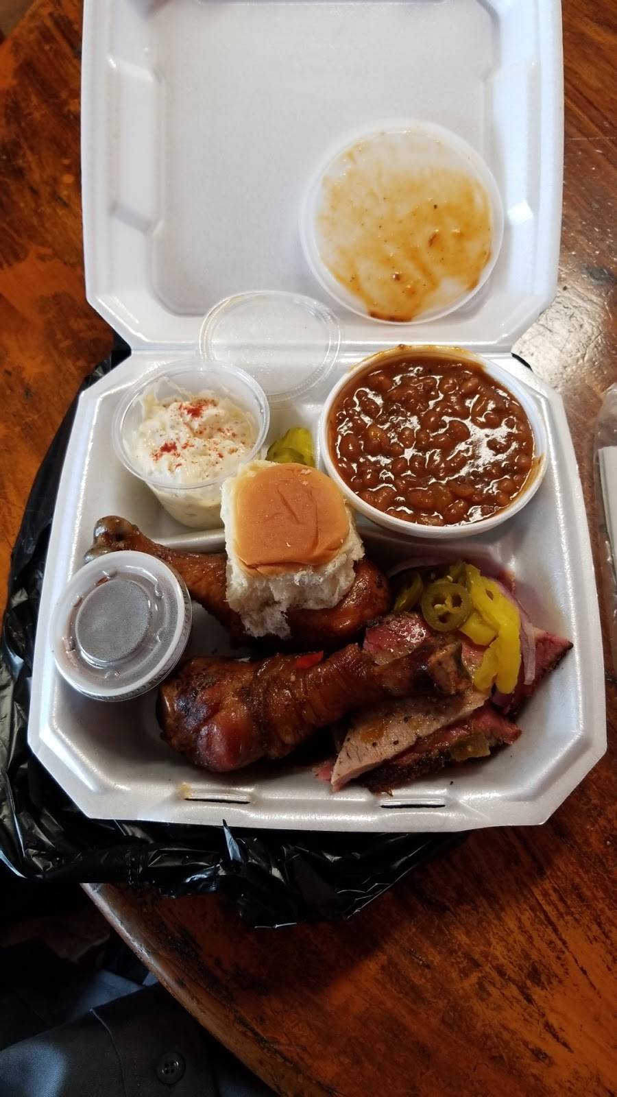 Brisket Joint & Swap Water BBQ | restaurant | 3622 Aldine Mail Rte Rd, Houston, TX 77039, USA | 8323524225 OR +1 832-352-4225