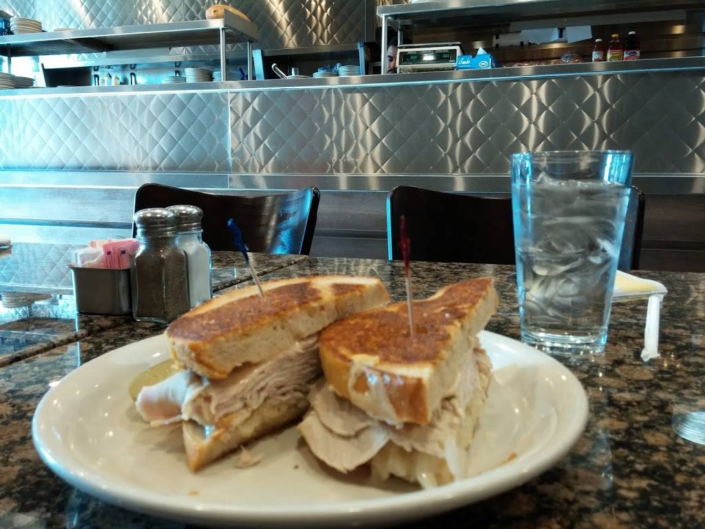 Embers Deli | restaurant | 3598 W Maple Rd, Bloomfield Hills, MI 48301, USA | 2486451033 OR +1 248-645-1033