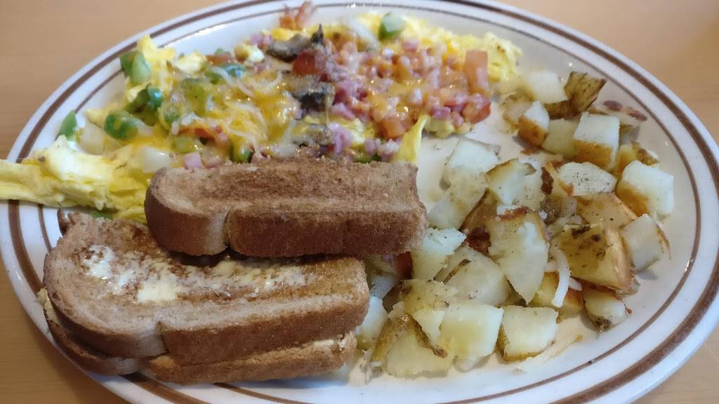 Royal Cafe | restaurant | 120 Broadway W, Little Falls, MN 56345, USA | 3206326401 OR +1 320-632-6401