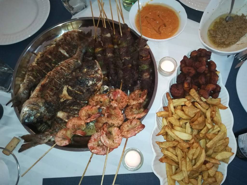 Les saveurs Africaines | restaurant | 10 Rue de LEntente, Victoriaville, QC G6S 1H1, Canada | 5819945400 OR +1 581-994-5400