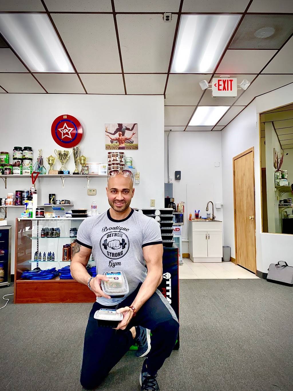 Detroit Strong Personal Training Gym/ Meal Prep/ Supplements | restaurant | 28075 John R Rd, Madison Heights, MI 48071, USA | 3133338296 OR +1 313-333-8296