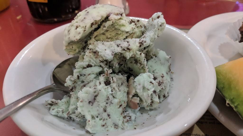 Chinhon Restaurant | restaurant | 6179 Perth, Richmond, ON K0A 2Z0, Canada | 6138385555 OR +1 613-838-5555