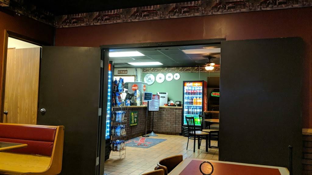 Giovannis Pizza | restaurant | 2171 Smoot Ave, Danville, WV 25053, USA | 3043694000 OR +1 304-369-4000