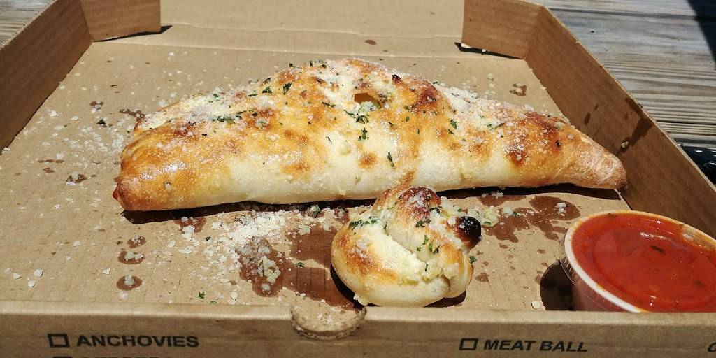 South Beach Pizzeria | meal delivery | 1621 Ocean Dr, Vero Beach, FL 32963, USA | 7722311110 OR +1 772-231-1110