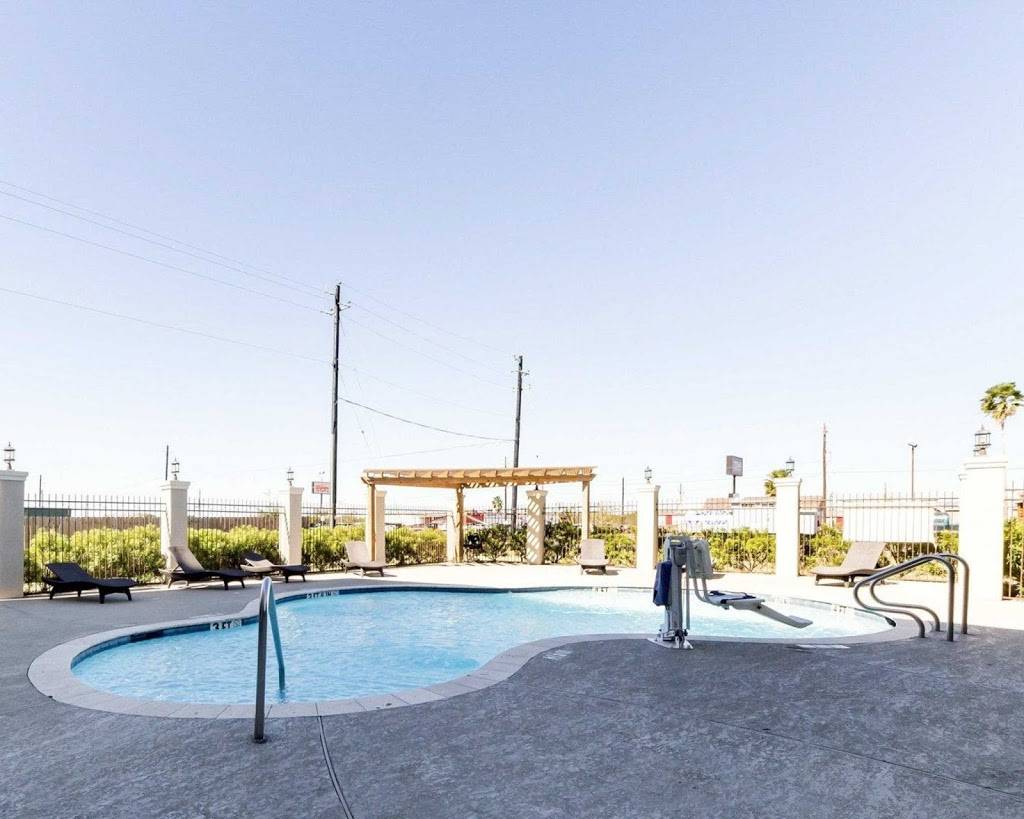 Quality Inn & Suites Victoria East | restaurant | 5401 Houston Hwy, Victoria, TX 77901, USA | 3615797919 OR +1 361-579-7919