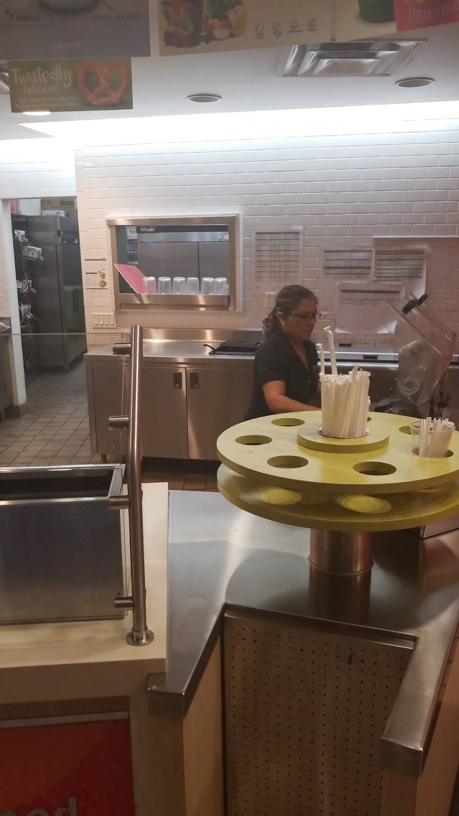 Juice It Up! | restaurant | 1150 E Philadelphia St #107, Ontario, CA 91761, USA | 9096730220 OR +1 909-673-0220