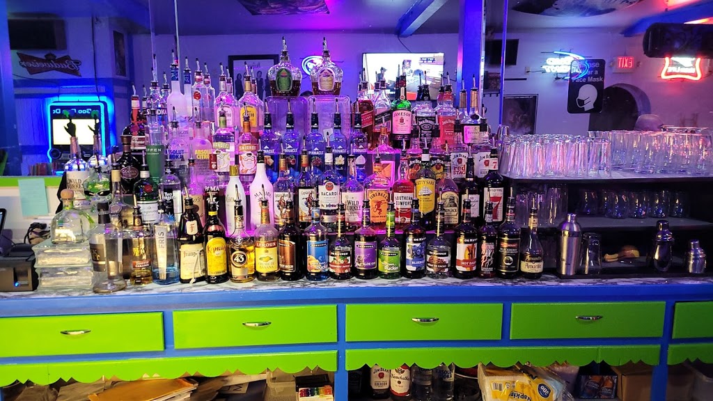 Retro Inc Bar n Grille | restaurant | 377 Main St, Wadsworth, OH 44281, USA | 2342178000 OR +1 234-217-8000