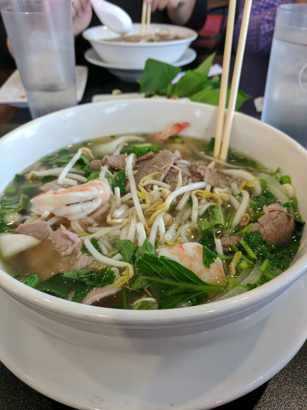 Phở All Seasons | restaurant | 1311 E Euclid Ave, Des Moines, IA 50316, USA | 5153301840 OR +1 515-330-1840