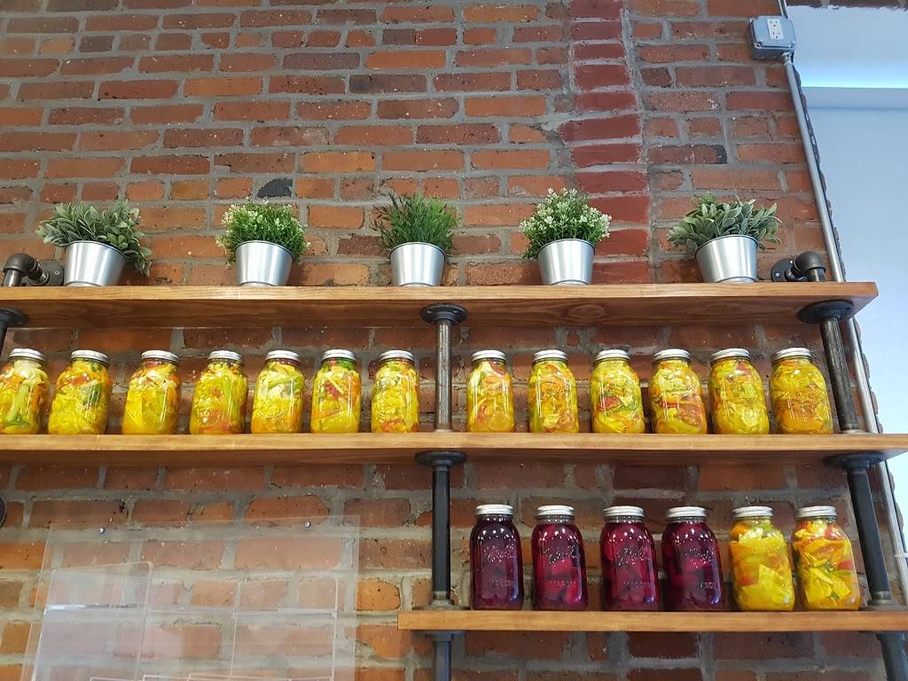 Ess&Bentch | restaurant | 313 Kingston Ave, Brooklyn, NY 11213, USA | 7187057770 OR +1 718-705-7770