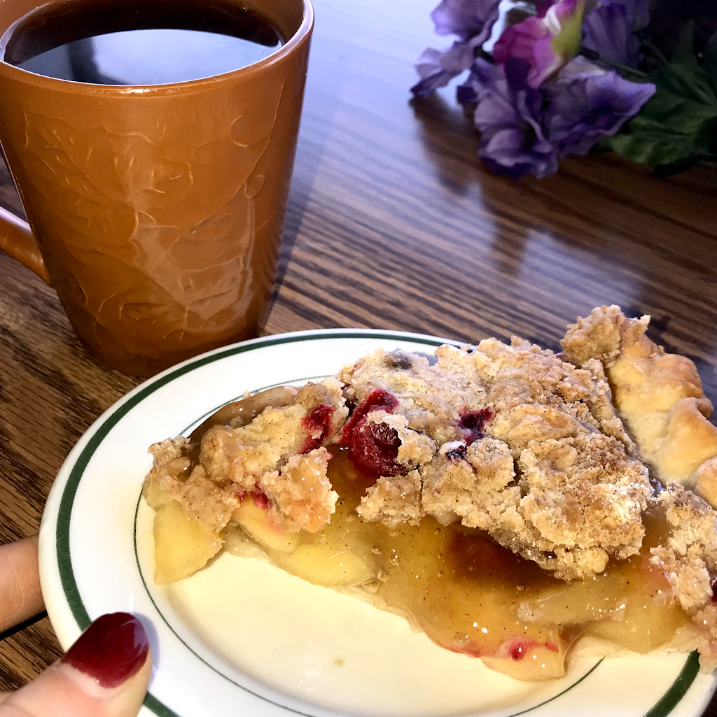 Country Inn Cafe & Motel | cafe | 536 Veterans Memorial Dr, Livingston, IL 62058, USA | 6186372600 OR +1 618-637-2600