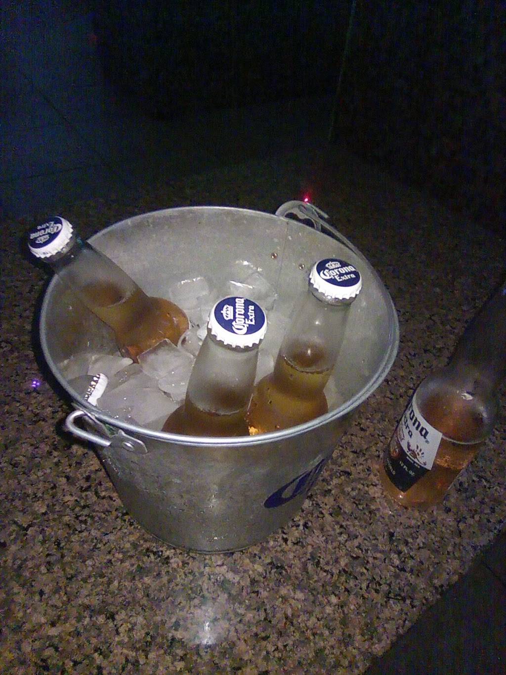 Imperio Latino Lounge and Restaurant | restaurant | 654 New Point Rd, Elizabeth, NJ 07206, USA | 9084695580 OR +1 908-469-5580