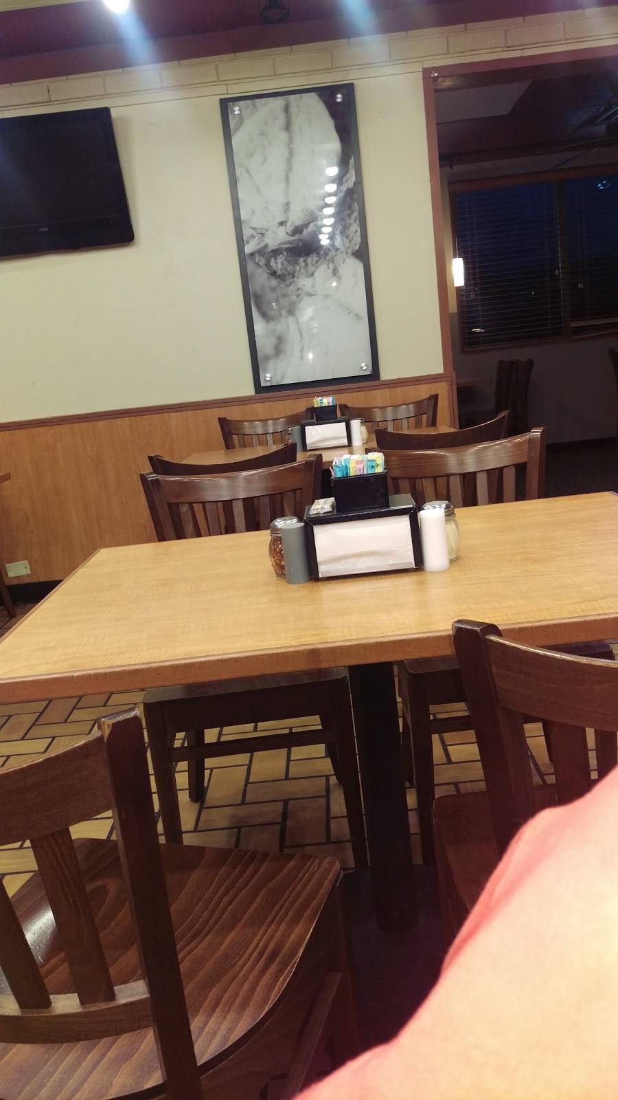 Mazzios Italian Eatery | meal delivery | 1110 N Milt Phillips Ave, Seminole, OK 74868, USA | 4053829999 OR +1 405-382-9999