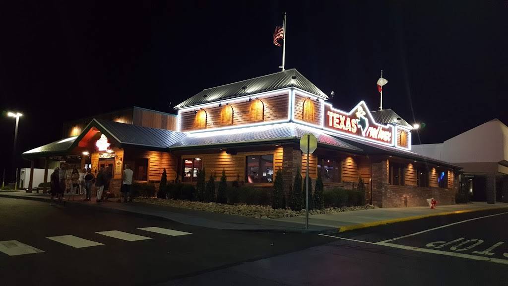 Texas Roadhouse | restaurant | 511 Clairton Blvd, Pittsburgh, PA 15236, USA | 4126557427 OR +1 412-655-7427